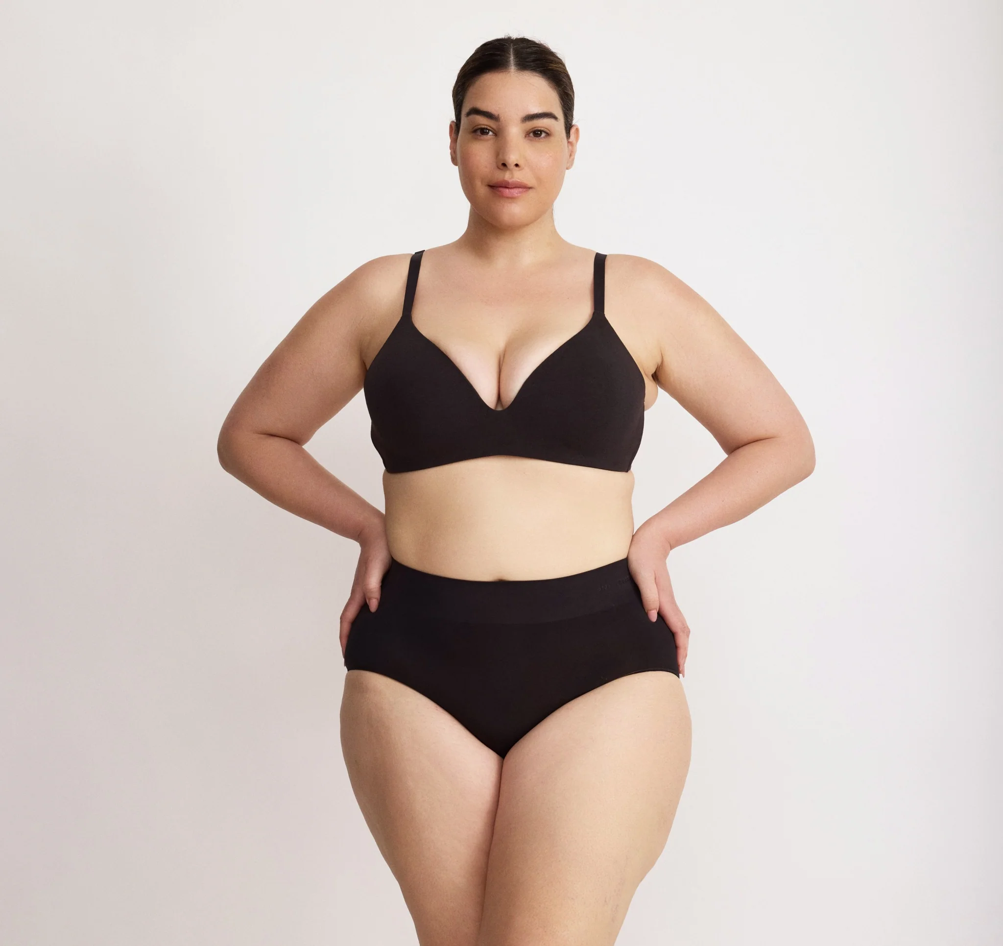 Core Wireless Plunge Bra