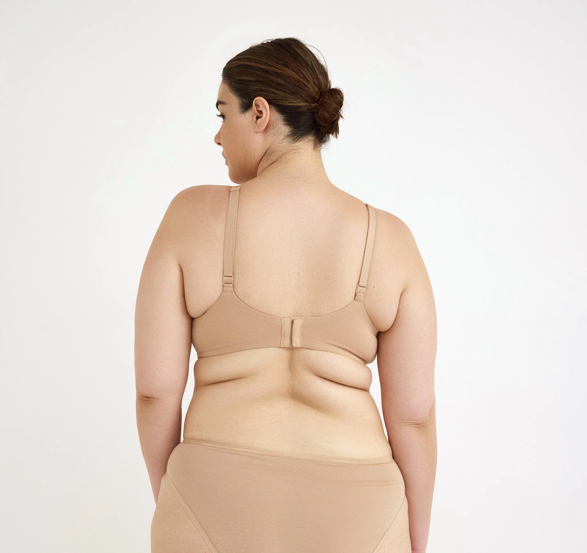 Core Wireless Plunge Bra - Image 6
