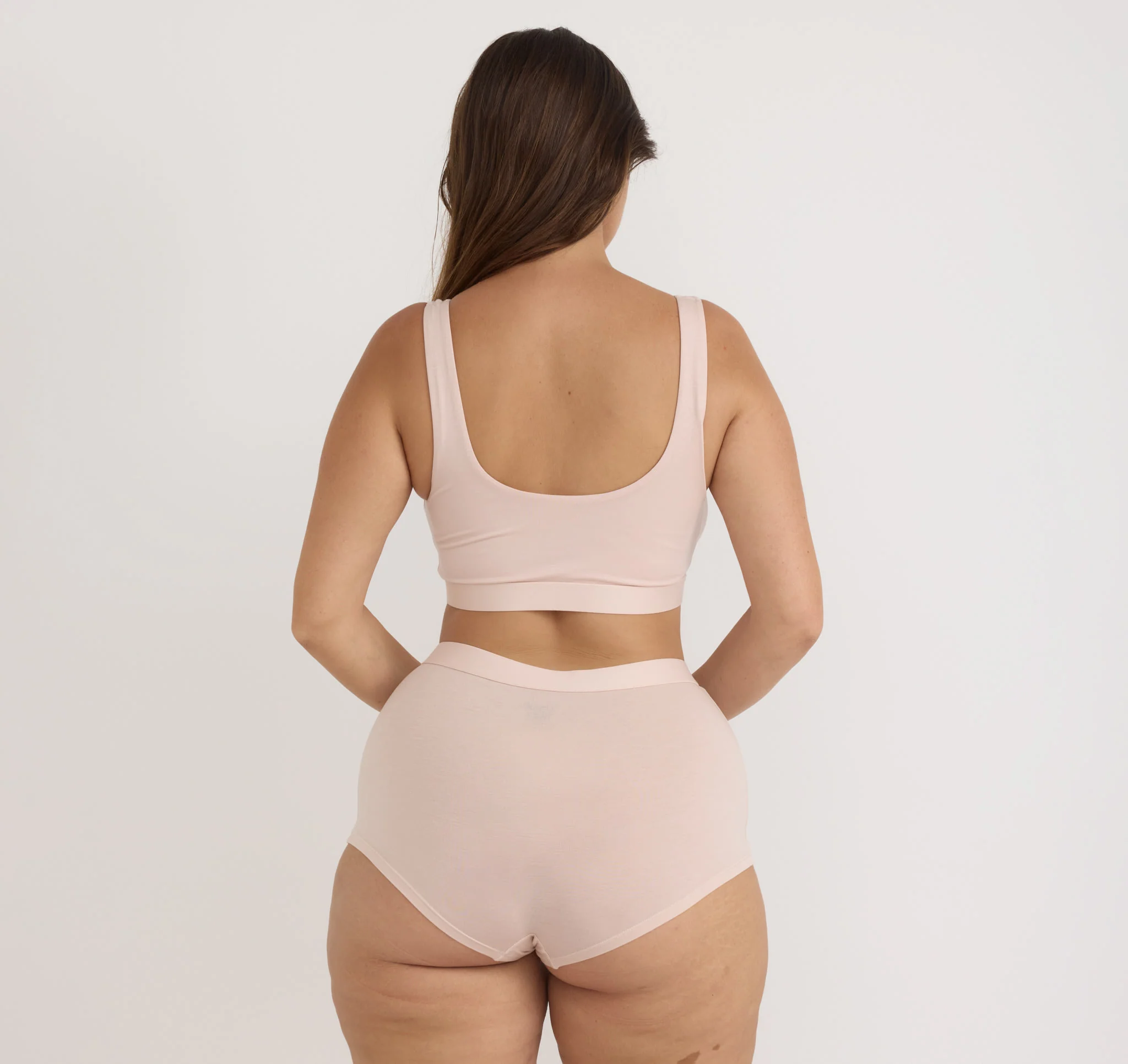 Soft Touch Scoop Neck Bralette - Image 2