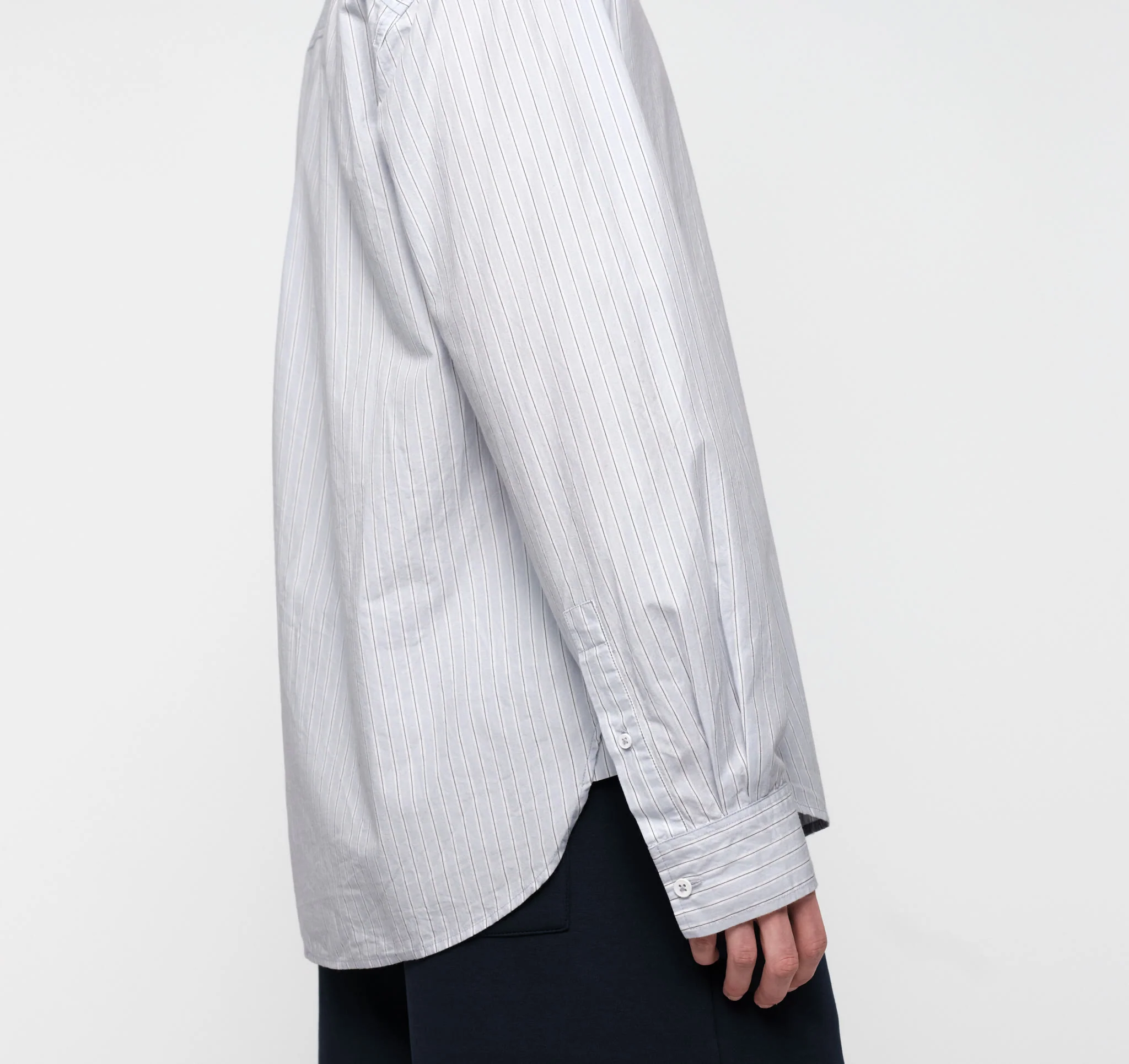 True Relaxed Poplin Shirt - Image 4