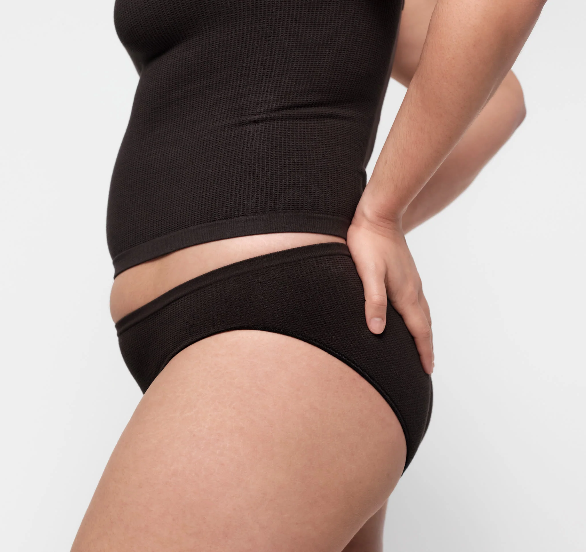 Seamless Waffle High-Leg Briefs - Image 2