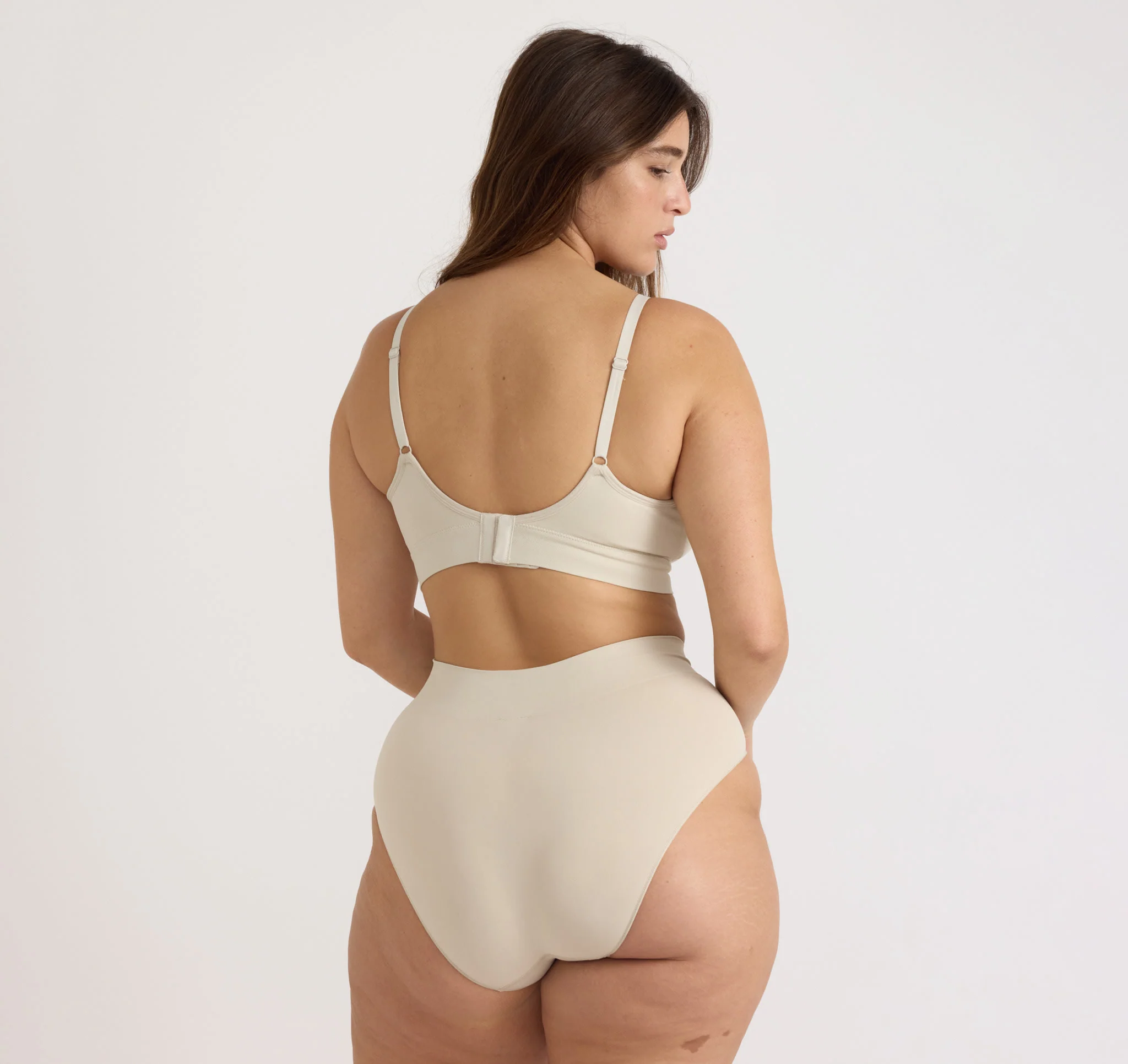 Smooth Padded Bra - Image 2